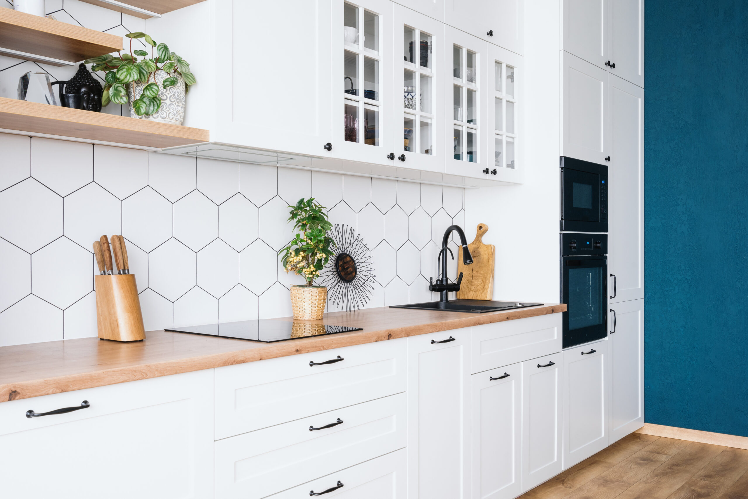 11 Rental Apartment Kitchen Decor Ideas That Are Just Too Good!