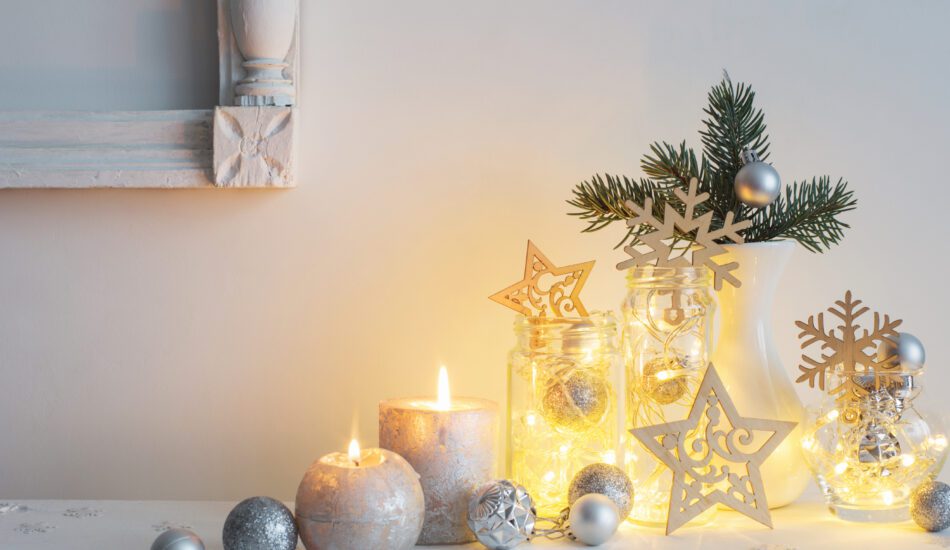 How to Decorate Your Bathroom for Christmas: 13 Inspiring Ideas